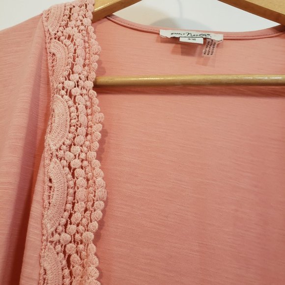 S-L Simply Noelle Cover-up, shrug or robe! - Picture 4 of 4